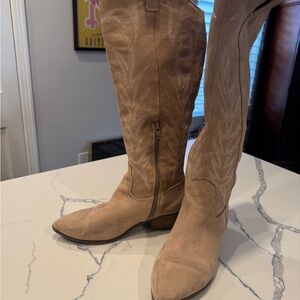 Target Universal Thread, knee high boots. Perfect for rodeo season!
